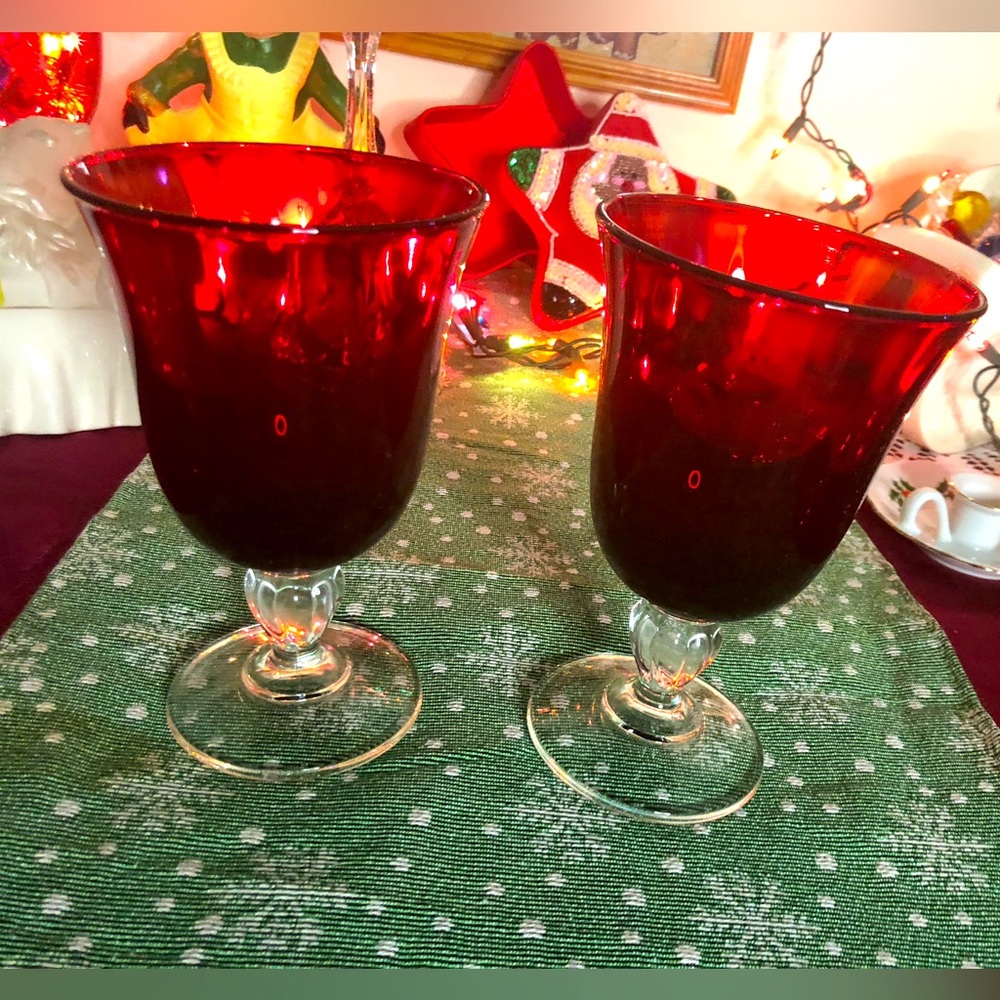 60’s cranberry wine glasses (2) EUC